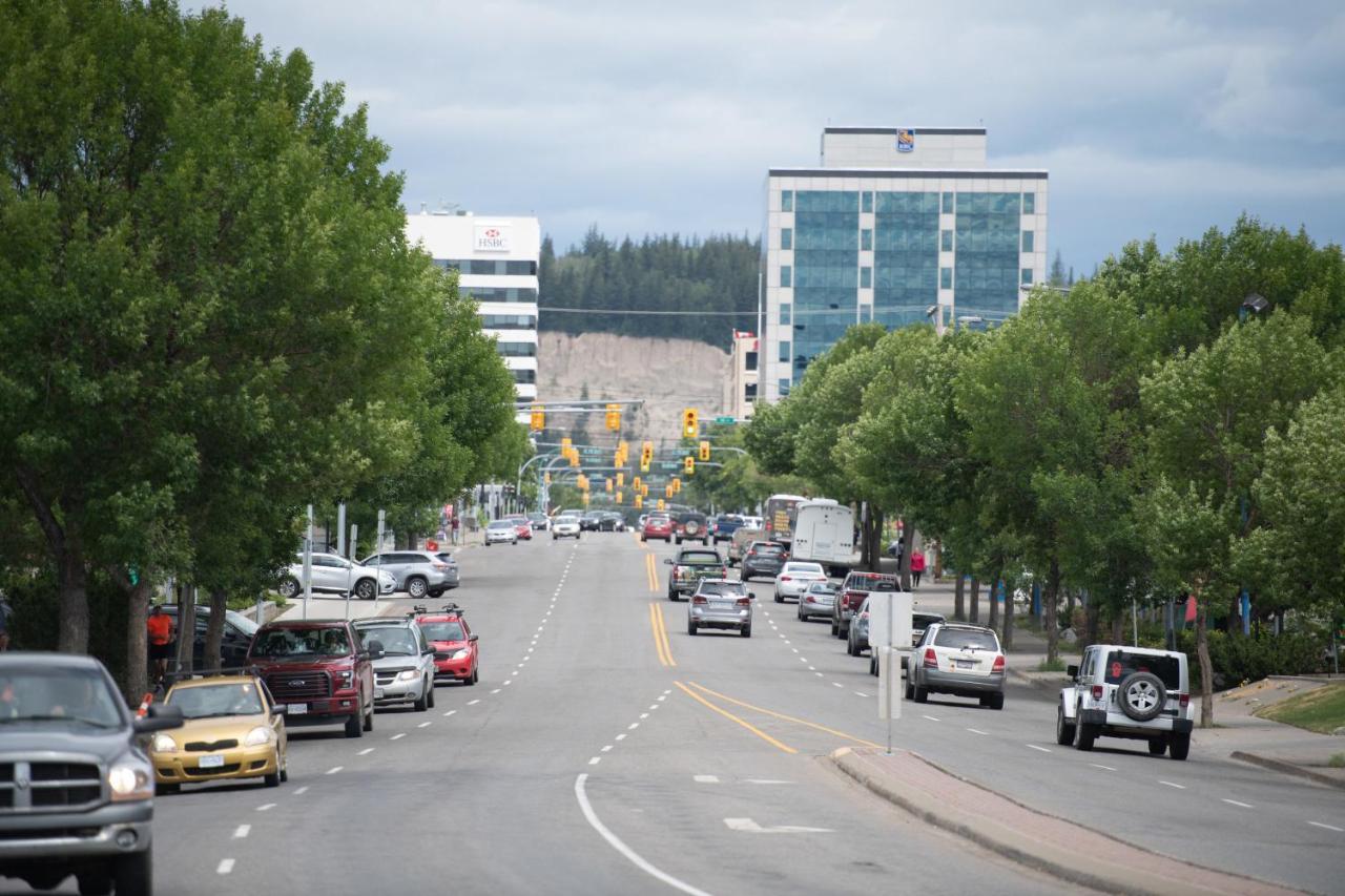 North Star Inn & Suites Prince George Bagian luar foto