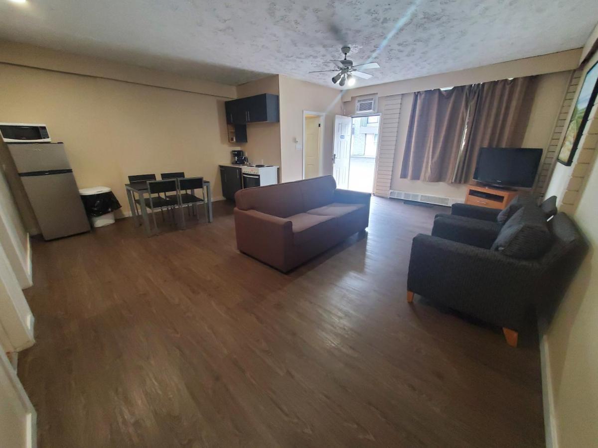 North Star Inn & Suites Prince George Bagian luar foto