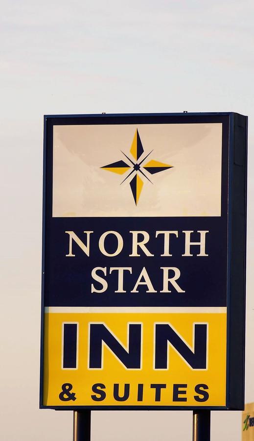 North Star Inn & Suites Prince George Bagian luar foto