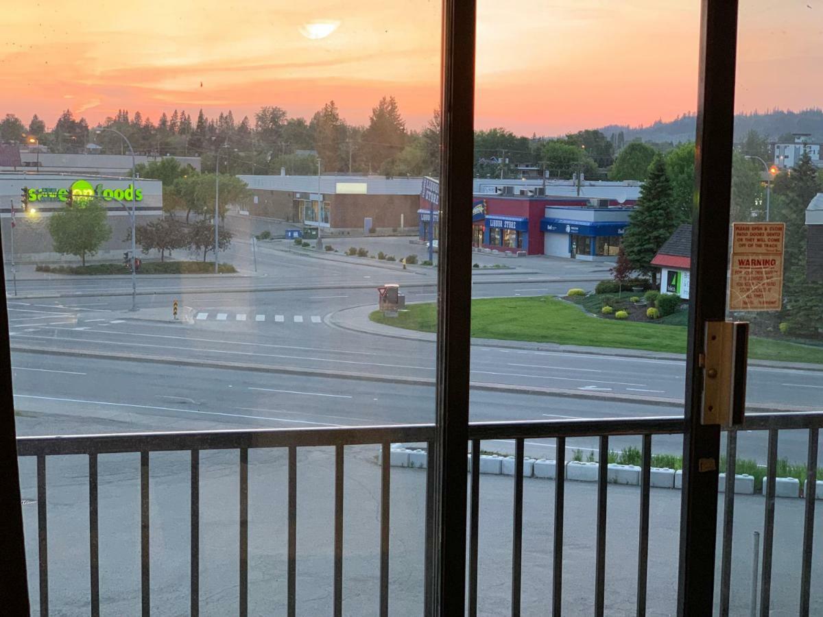 North Star Inn & Suites Prince George Bagian luar foto